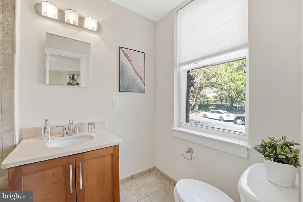 Additional image 16 of 14 S Street NE Unit 201, Washington, DC 20002