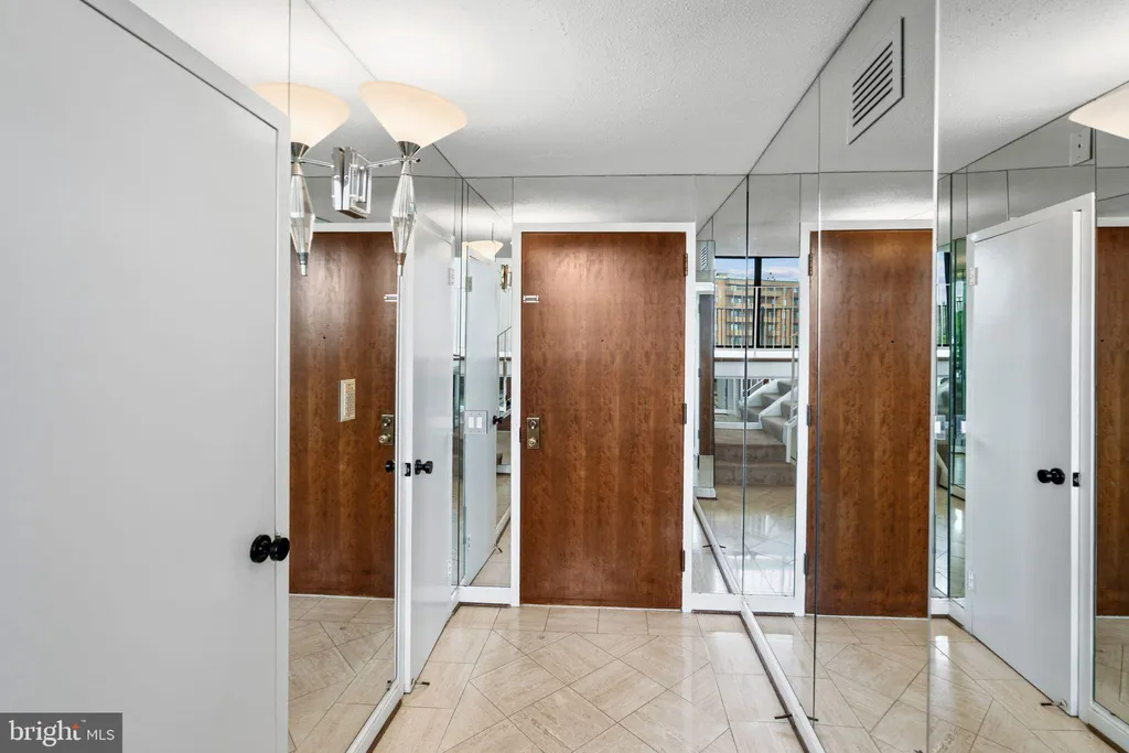 Additional image 3 of 3101 New Mexico Avenue NW Unit 817, Washington, DC 20016