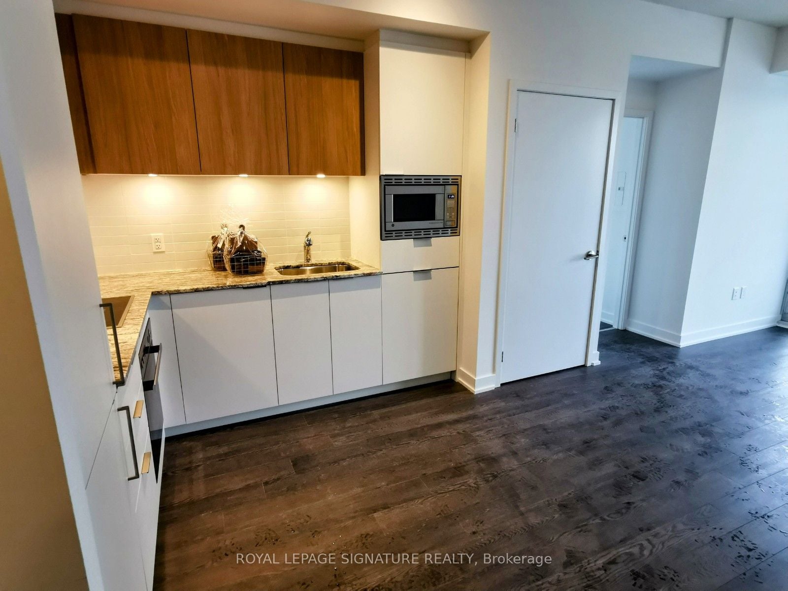 Additional image 4 of 729-20 O'neill Road, Toronto, ON, M3C 0R2