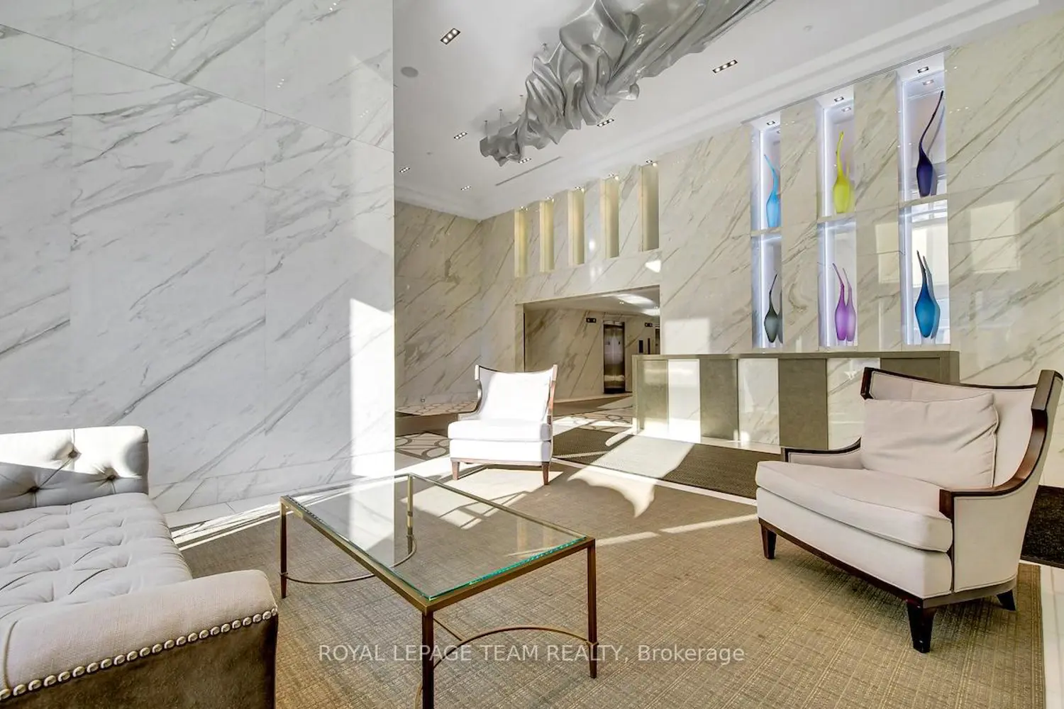 111 Champagne Avenue 1405