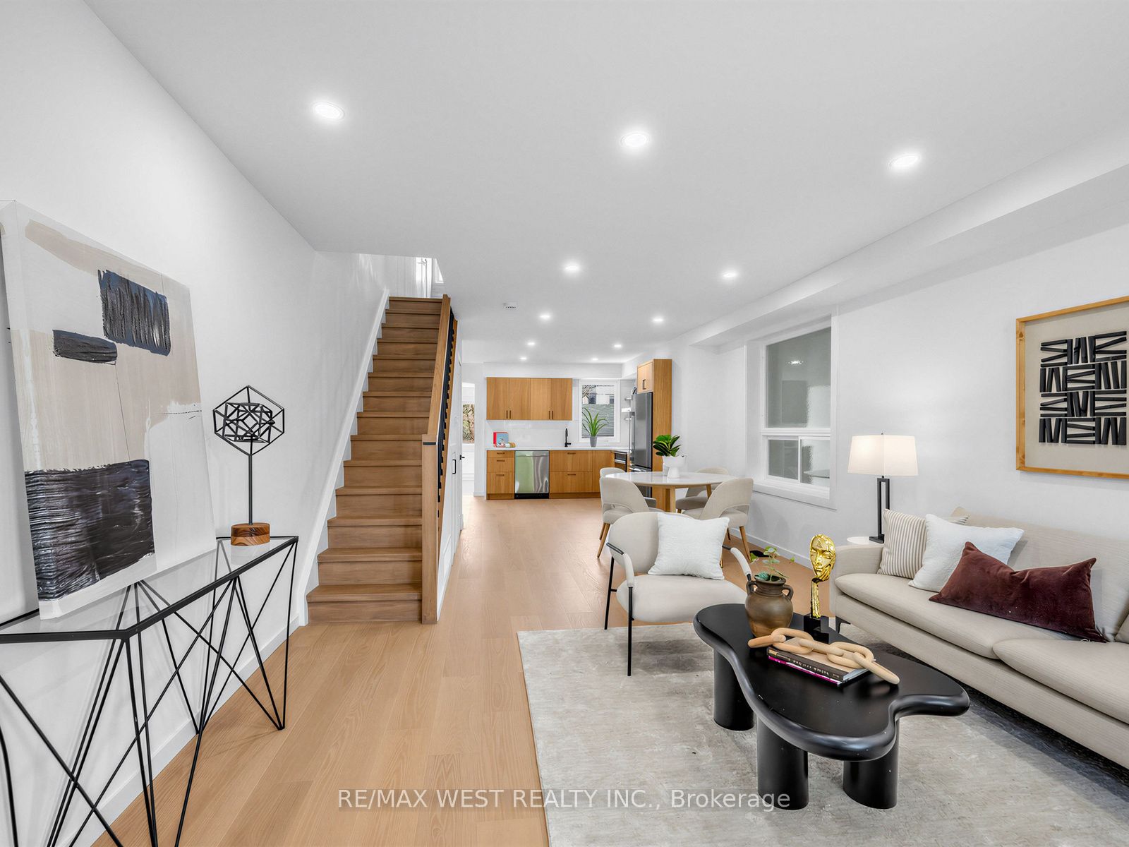 Additional image 3 of 67 Day Avenue, Toronto, ON, M6E 3W1