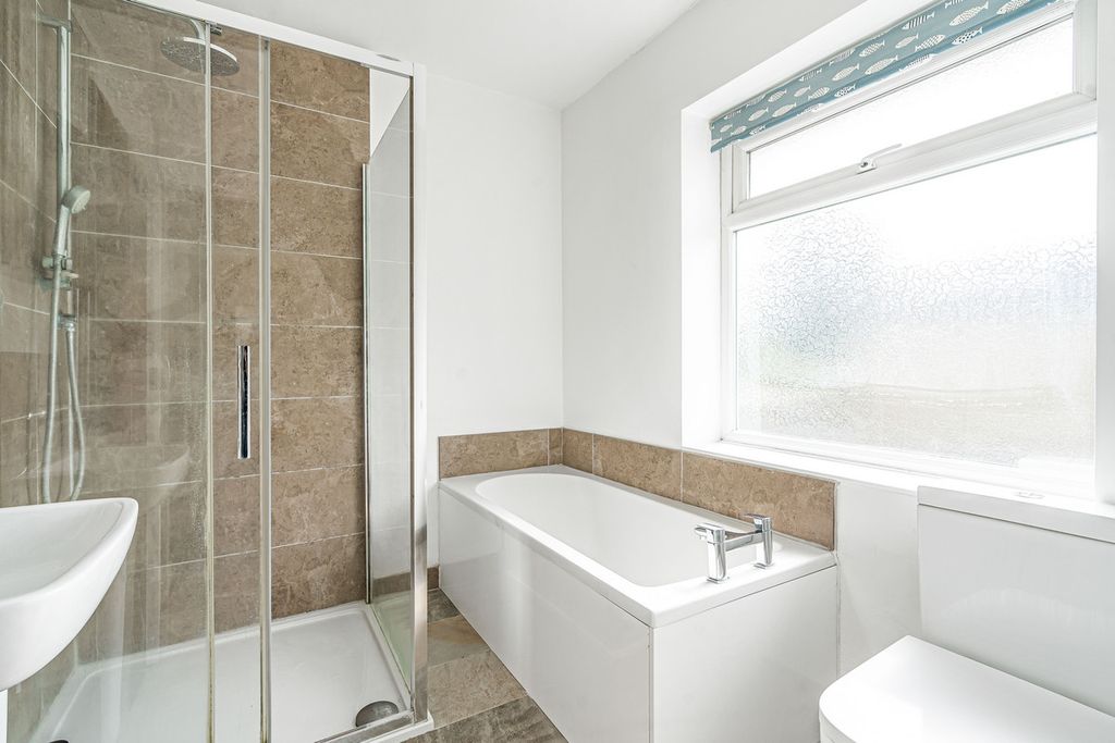 Additional image 8 of 4 bed detached house for saleLyne Road, Kidlington OX5