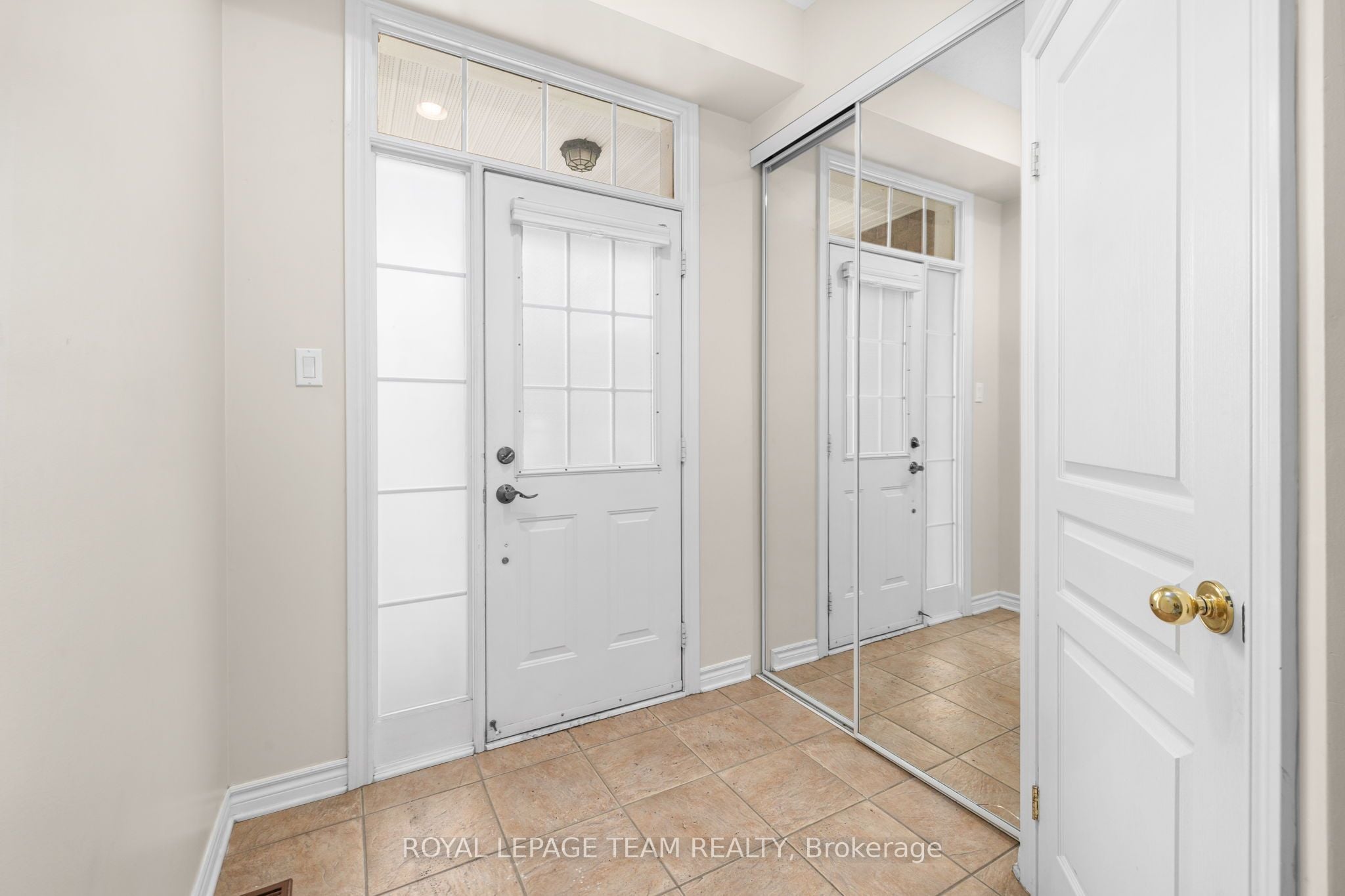 Additional image 4 of 189 Gray Crescent, Ottawa, ON, K2K 3L8