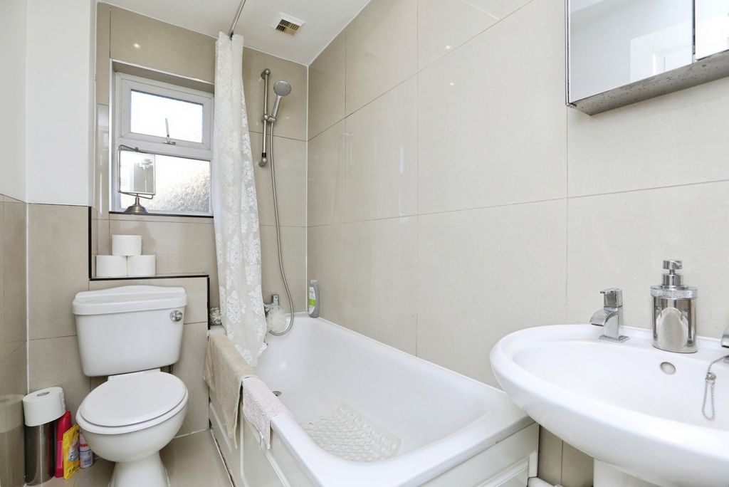 Additional image 16 of 3 bed semi-detached house for saleDiligent Drive, Sittingbourne, Kent ME10