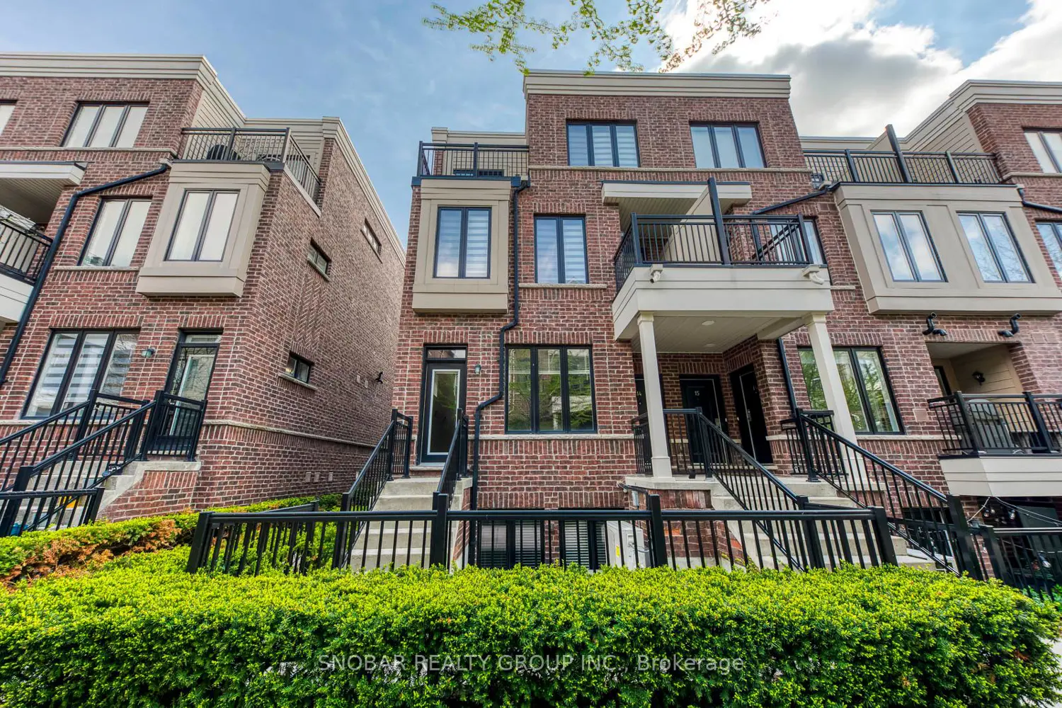 10 Carnation Avenue 13