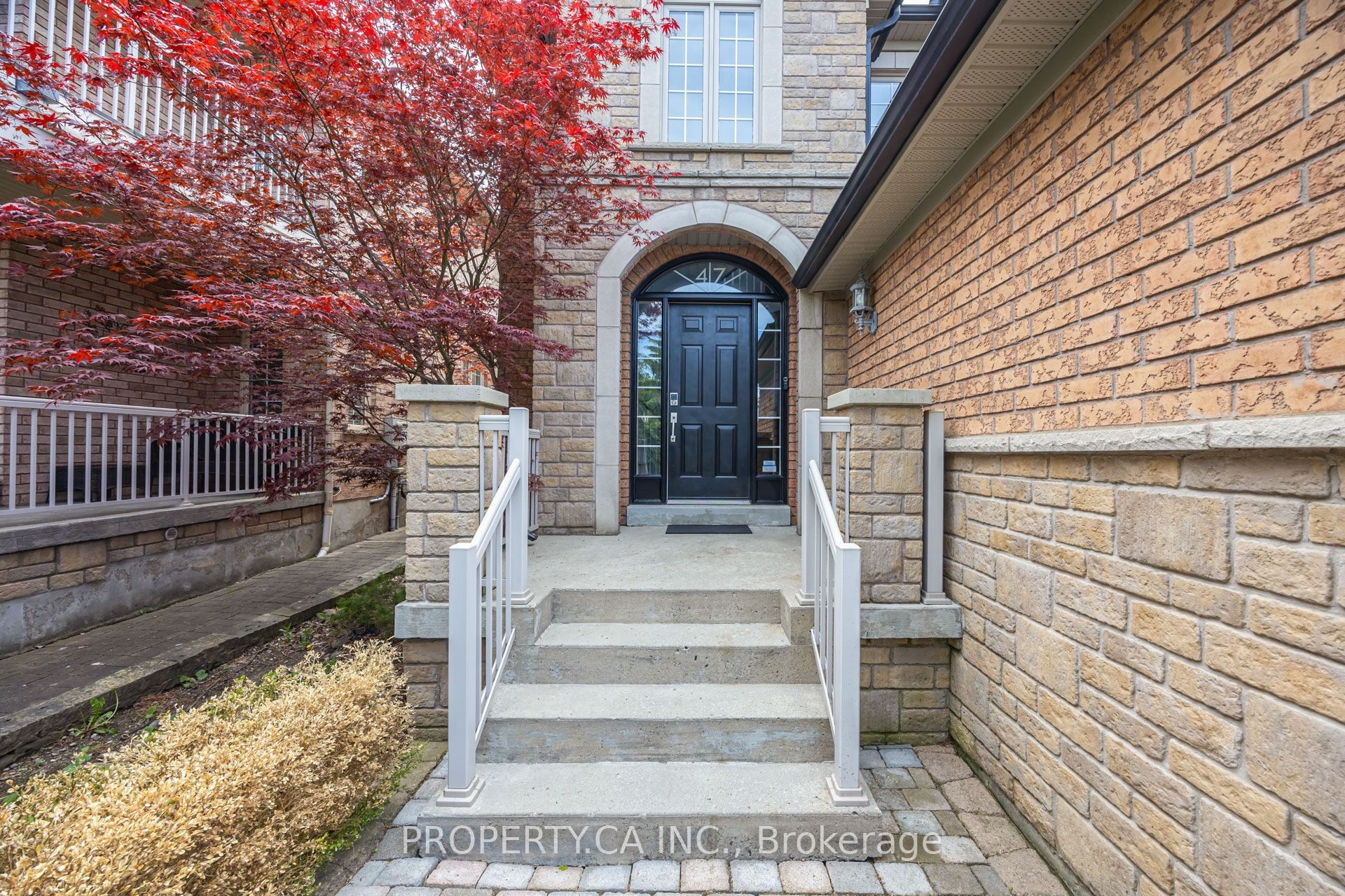 Additional image 2 of 47 Grand Oak Drive, Richmond Hill, ON, L4E 4A1