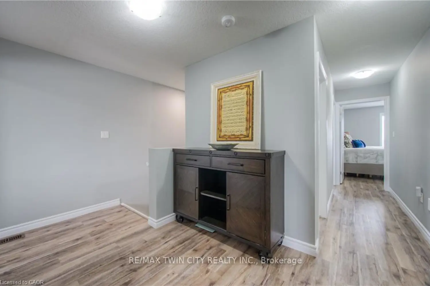 Additional image 7 of 741 Hollinger Avenue
