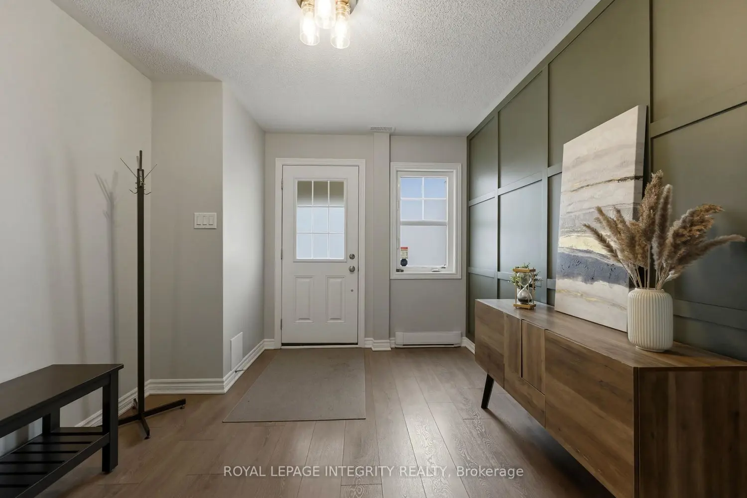 806 Maloja Way photo 2