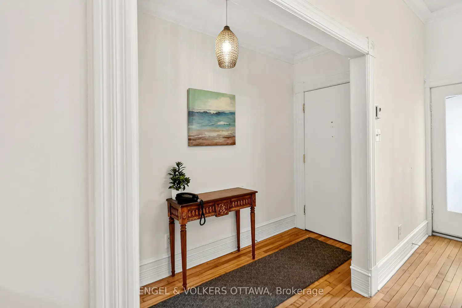 Additional image 4 of 320 Waverley Street Apt. 2