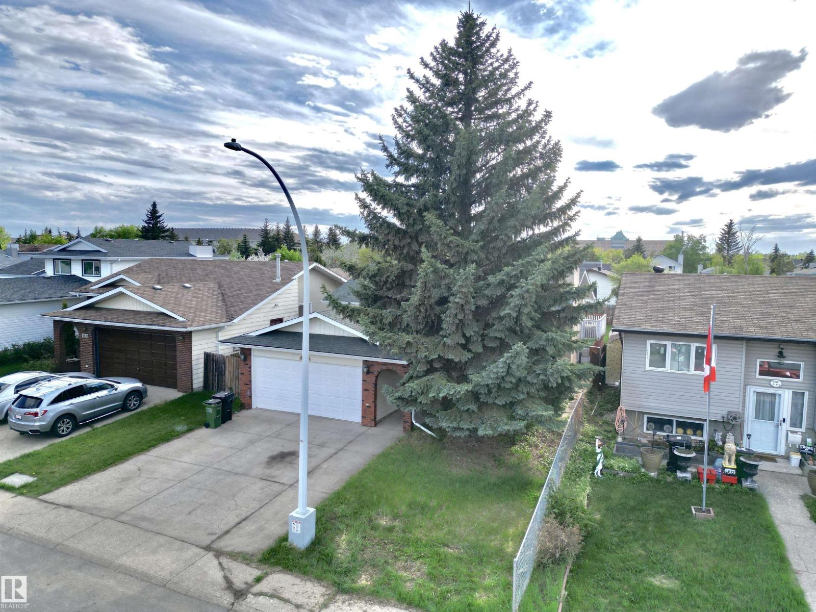 Additional image 5 of 4928 31 Avenue NW, Edmonton, AB, T6L5H6