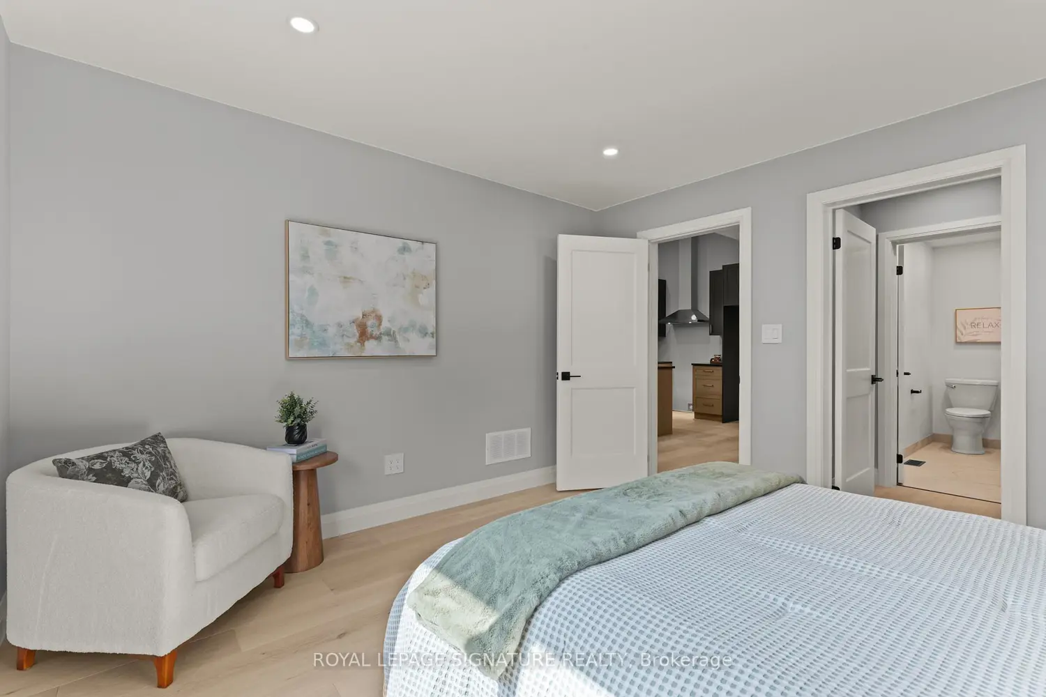 139 King Edward Street photo 3