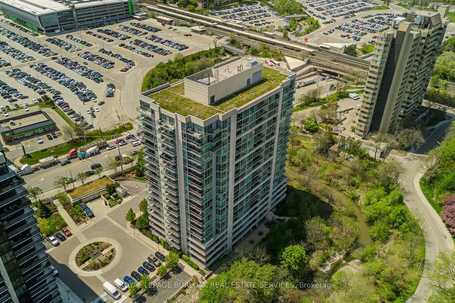 Additional image 19 of 1055 Southdown Road 312