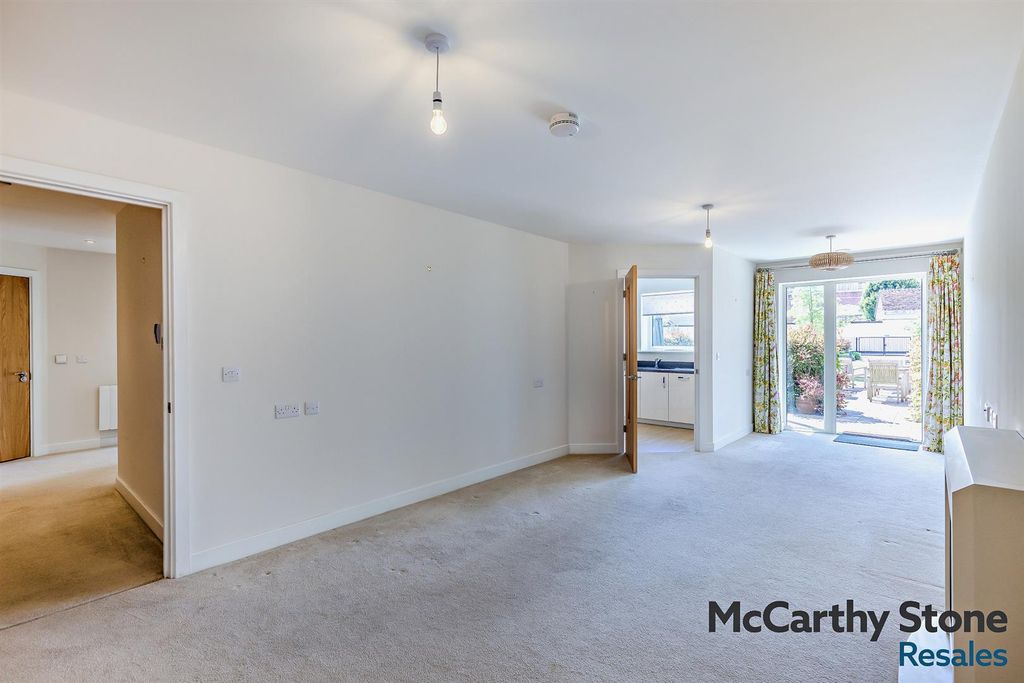 Additional image 4 of 2 bed flat for saleMonument Place, Endless Street, Salisbury SP1