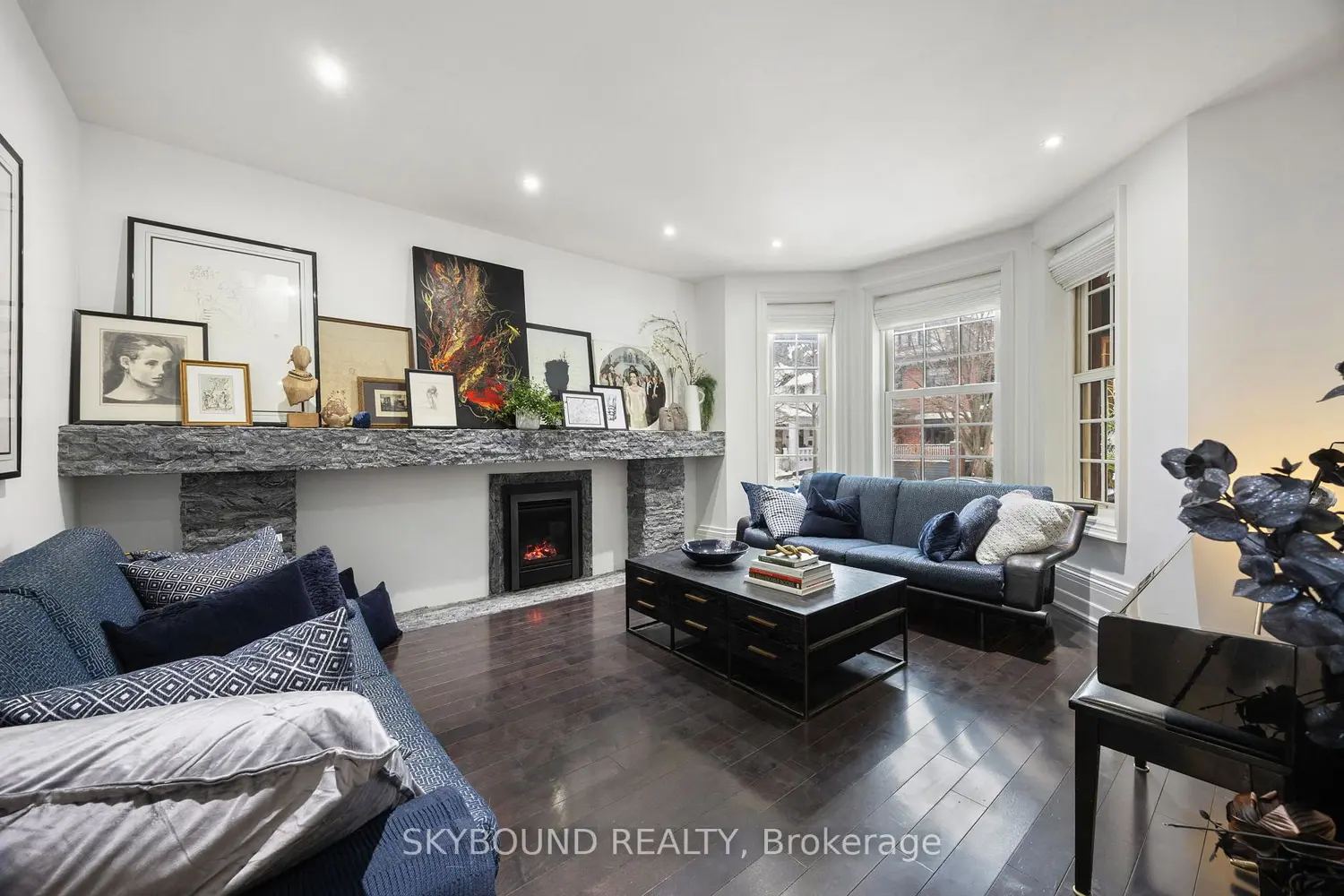 20 Fairview Boulevard photo 3