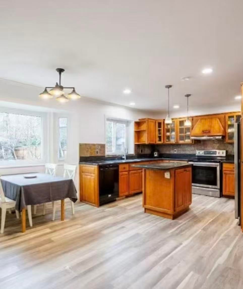 Additional image 3 of 10300 167 Street, Surrey, BC, V4N 1Z2