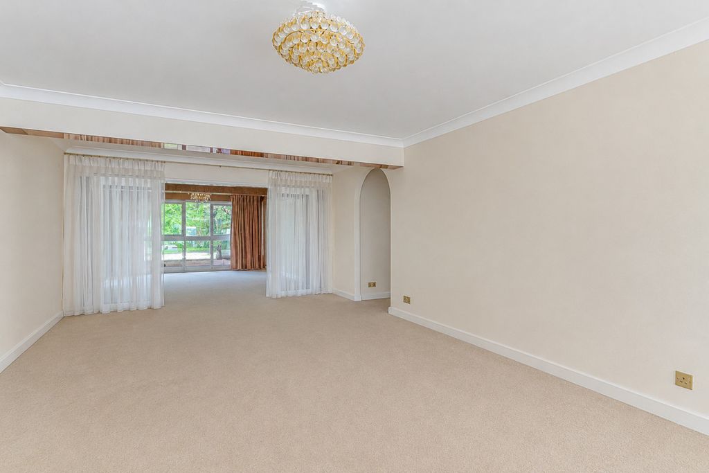 Additional image 6 of 4 bed flat for saleSandbanks Road, Poole BH14