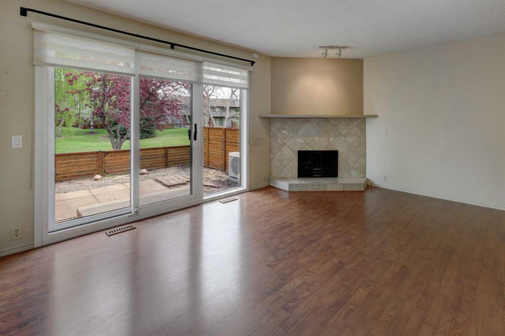 Additional image 3 of 82 Point Drive NW, Calgary, AB, T3B 5B3