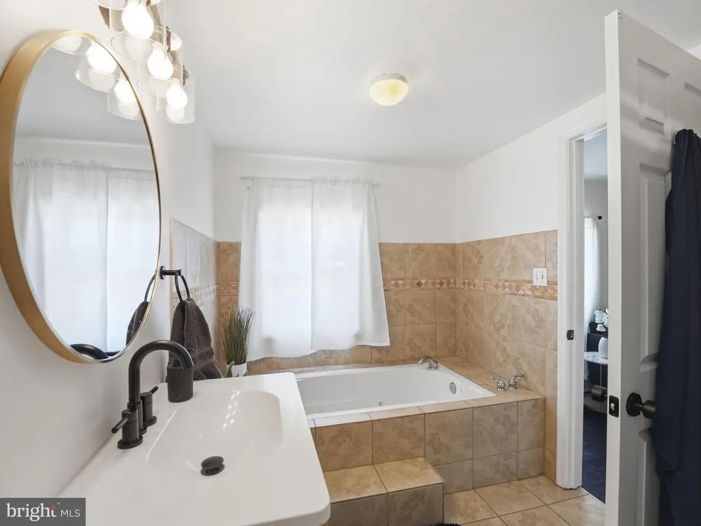 Additional image 15 of 508 Kenyon Street NW, Washington, DC 20010