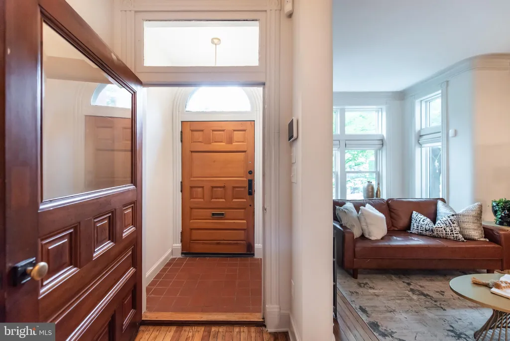 1120 5th Street NW, Washington, DC 20001 photo 3