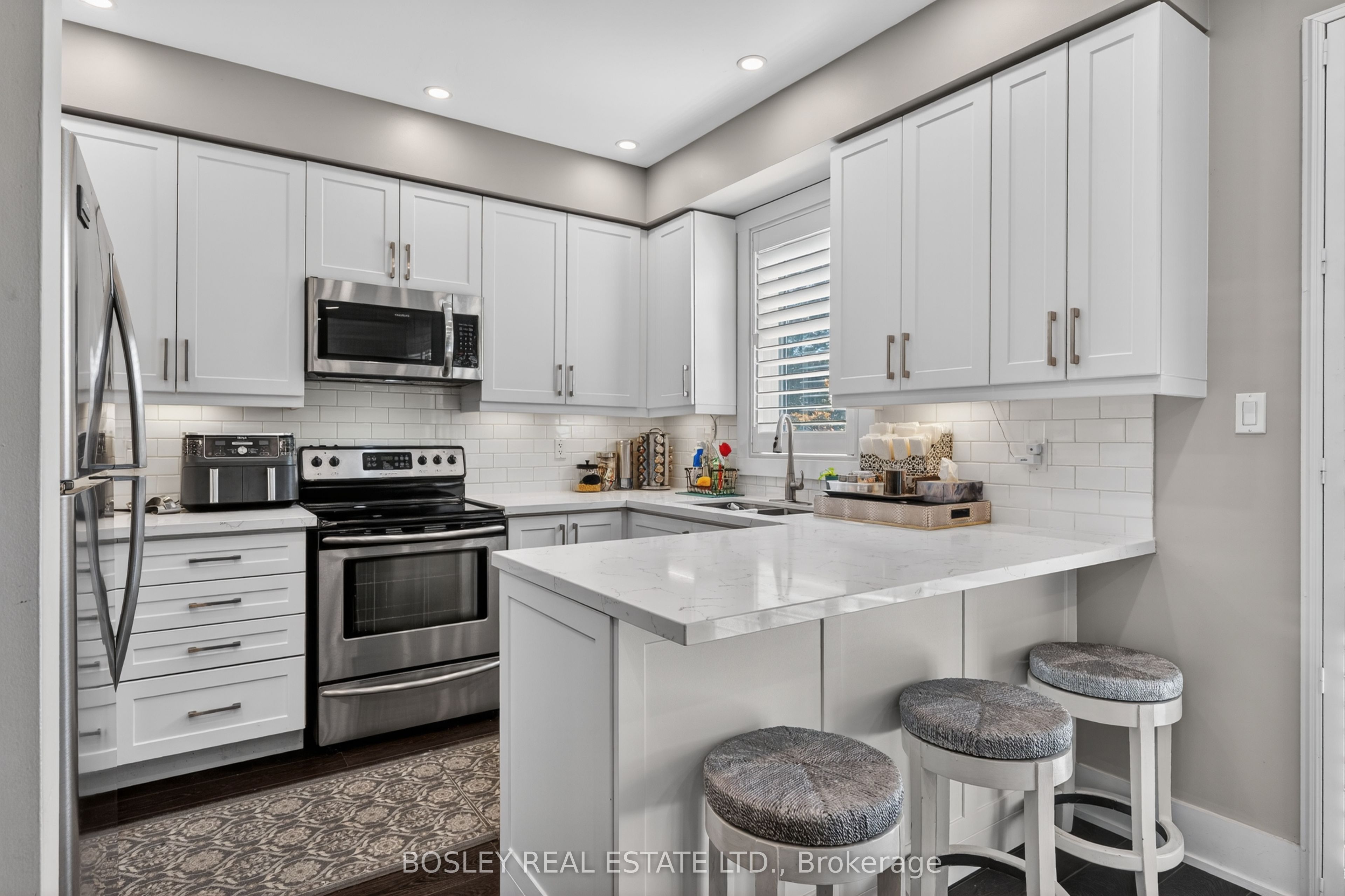 Additional image 5 of 2 Bettina Place, Whitby, ON, L1R 0E8