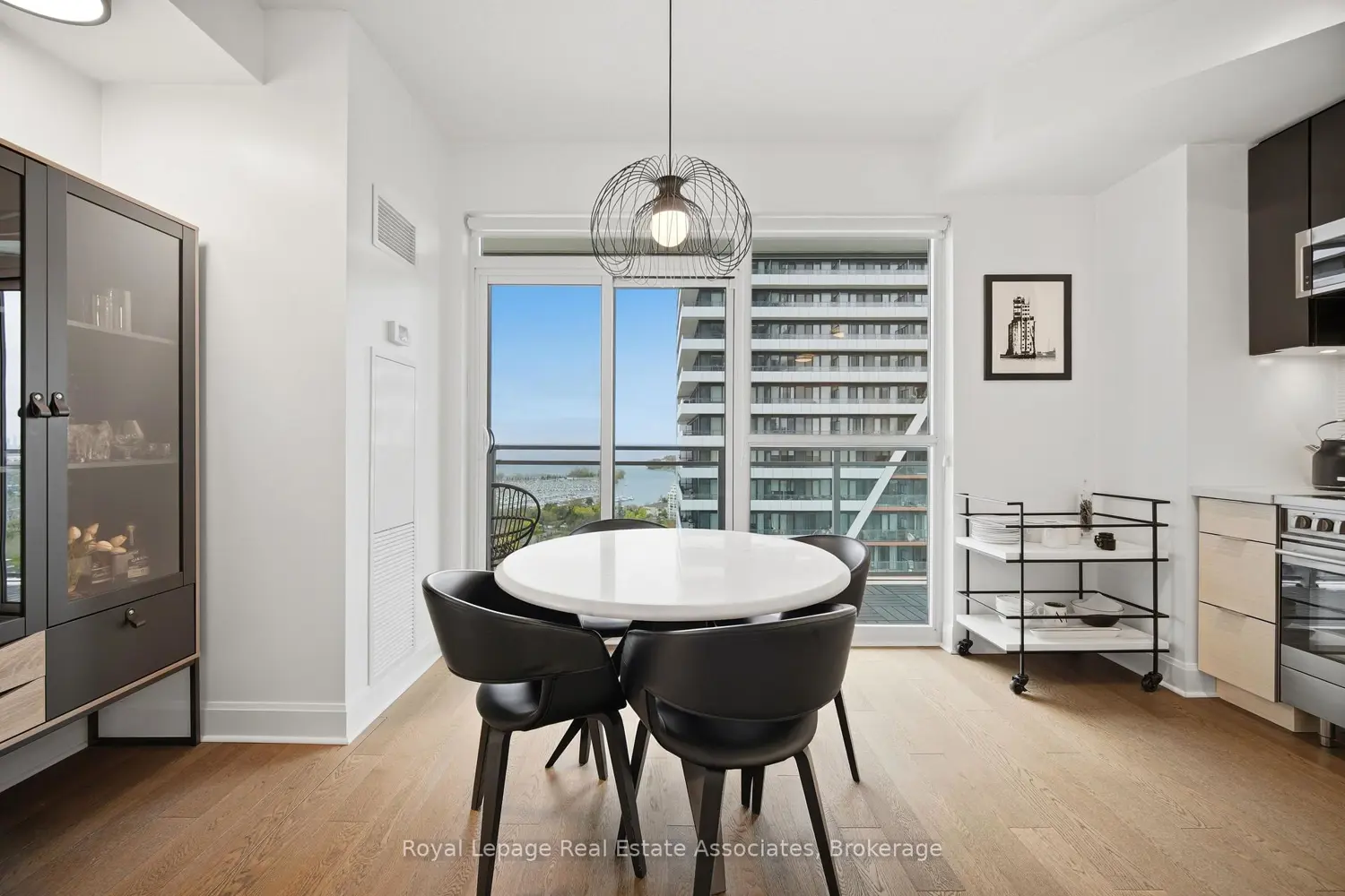 33 Shore Breeze Drive 2301 photo 3
