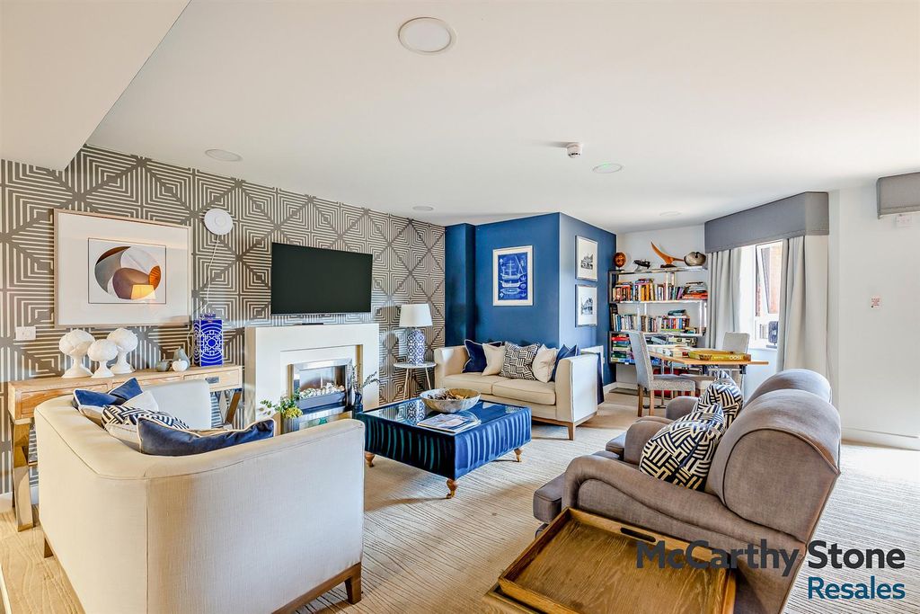 Additional image 32 of 2 bed flat for saleMonument Place, Endless Street, Salisbury SP1