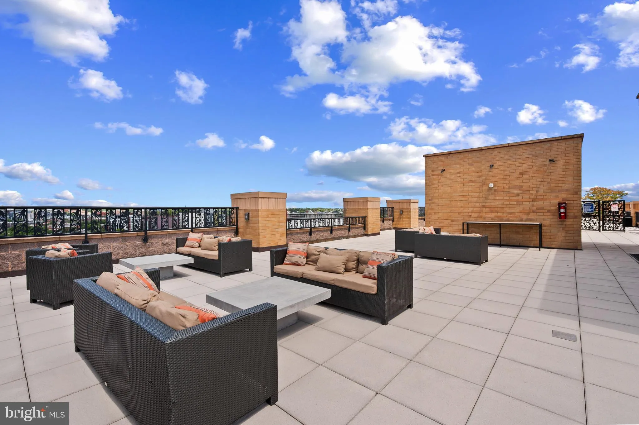 Additional image 62 of 910 M Street NW Unit 1006, Washington, DC 20001