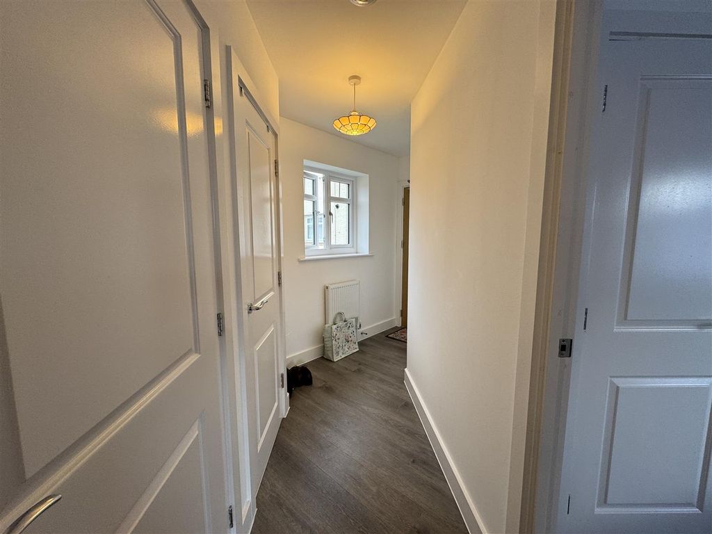 Additional image 8 of 2 bed flat for saleCape Lindsey Road, Newport NP20