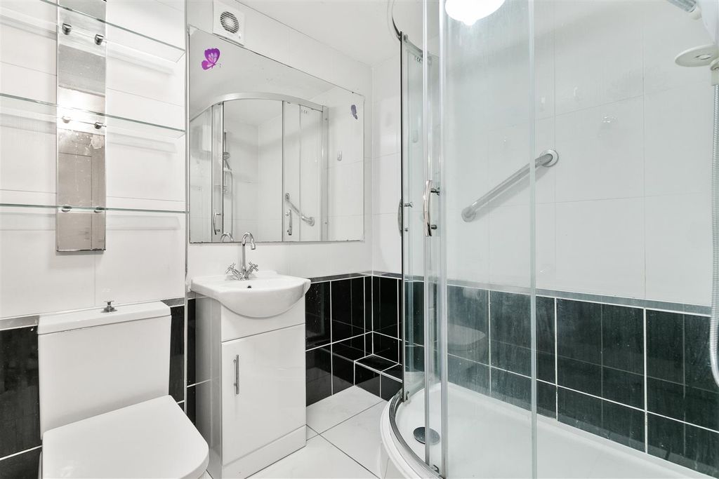 Additional image 10 of 2 bed flat for saleWindsor Crescent, Clydebank G81
