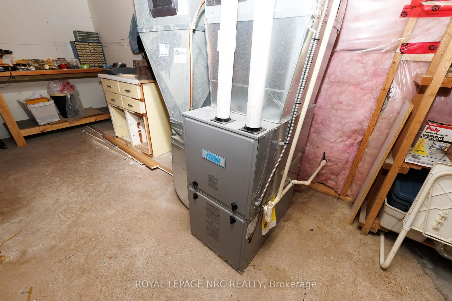 Additional image 18 of 4076 Welland Street