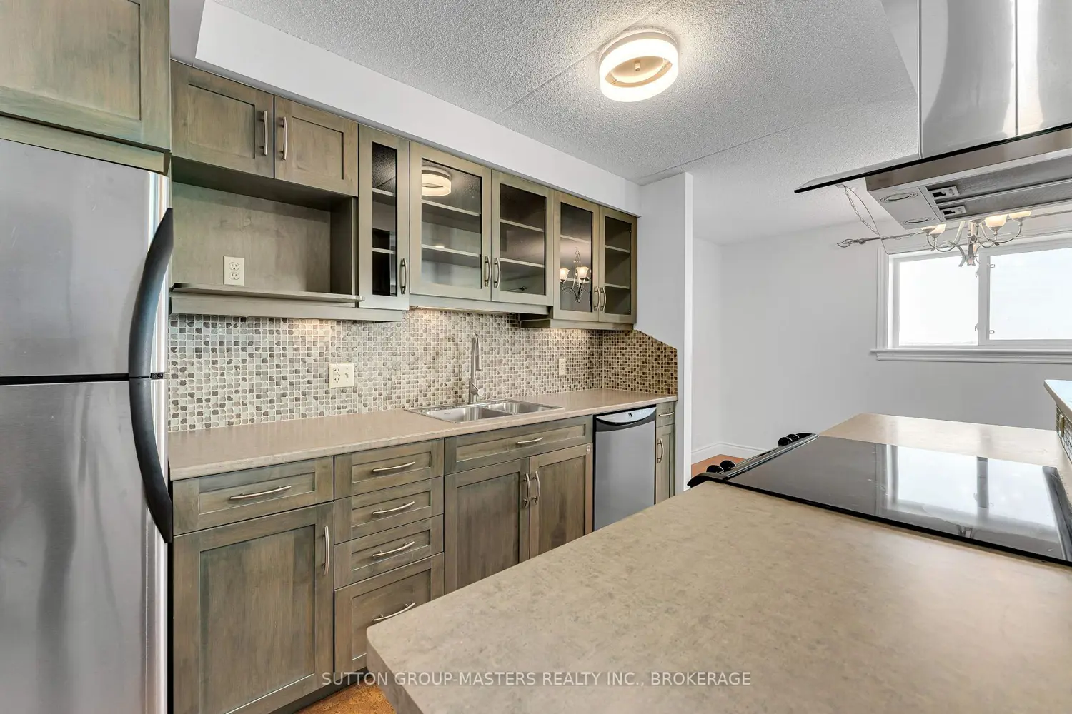 Additional image 11 of 610 William Street South 302