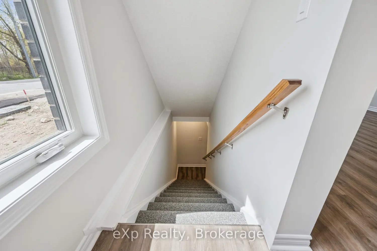 Additional image 17 of 465 Garafraxa Street 2