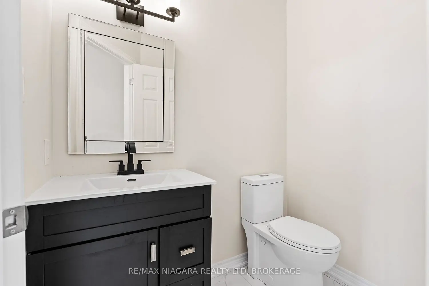 Additional image 4 of 5200 Dorchester Road 3