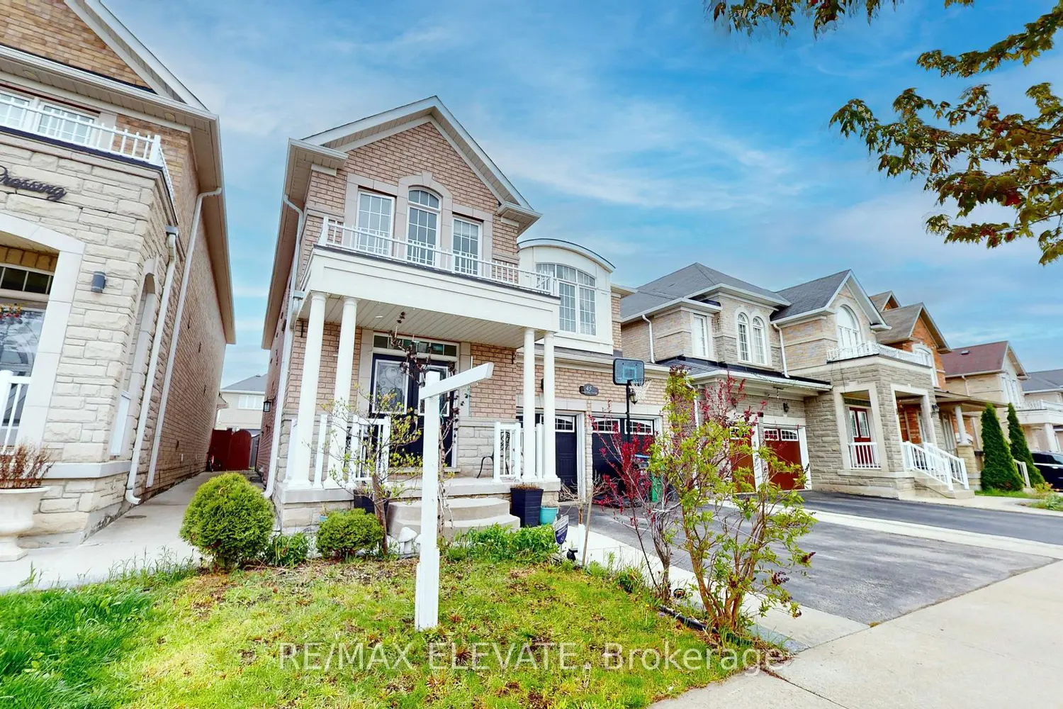 45 Castle Oaks Cross