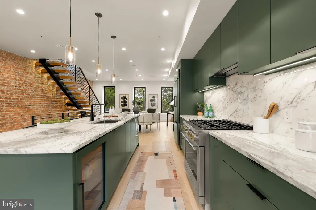 Additional image 11 of 2534 11th Street NW Unit 2, Washington, DC 20001