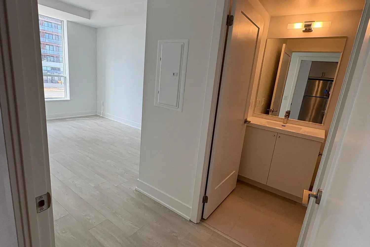 Additional image 9 of 2545 Simcoe Street 219