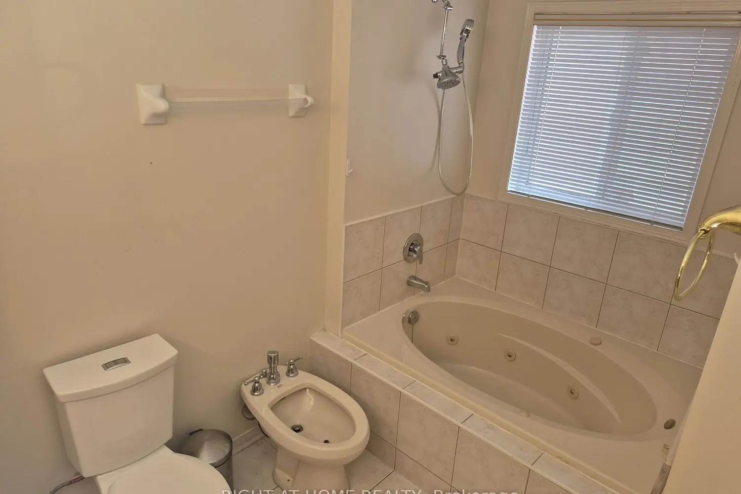 Additional image 11 of 41 Olympia Crescent