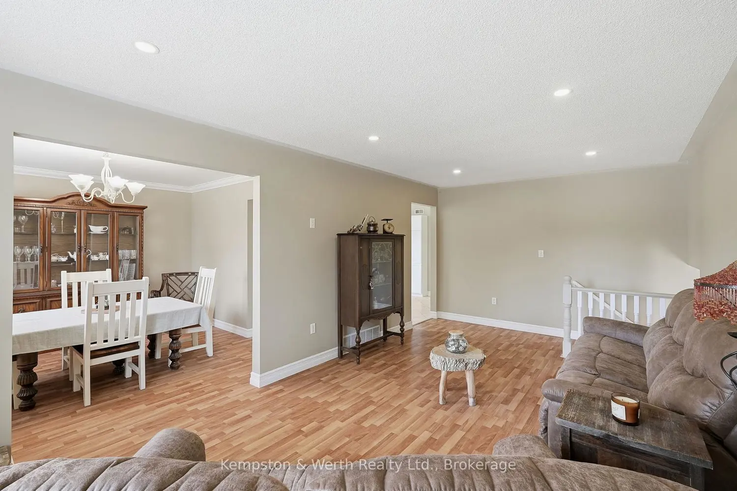 Additional image 3 of 24 Jordan Drive