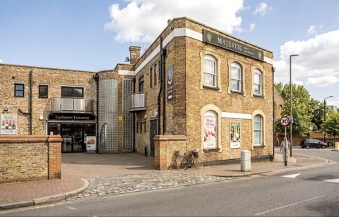 Roehampton Lane, Roehampton, London SW15