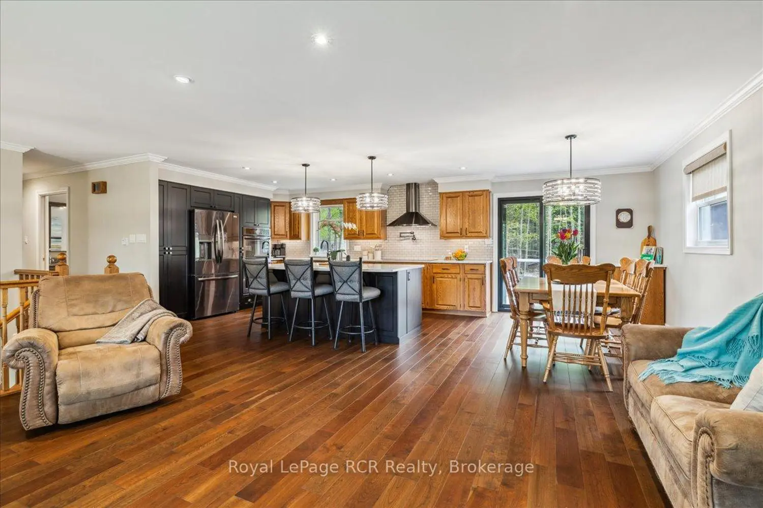 Additional image 11 of 103488 Grey 18 Road