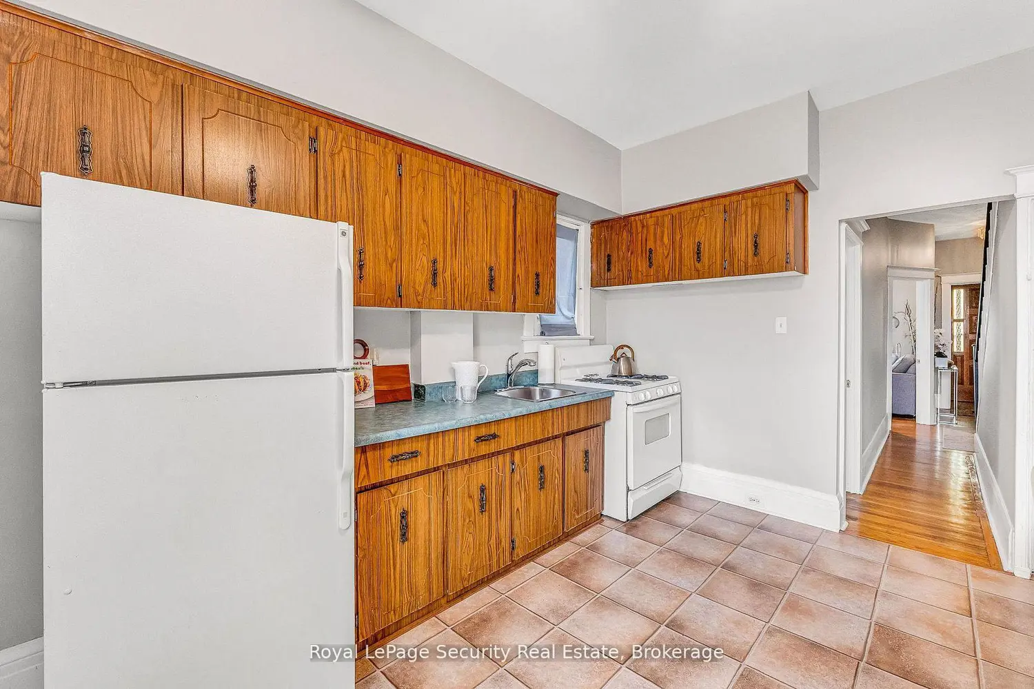 667 Ossington Avenue photo 4