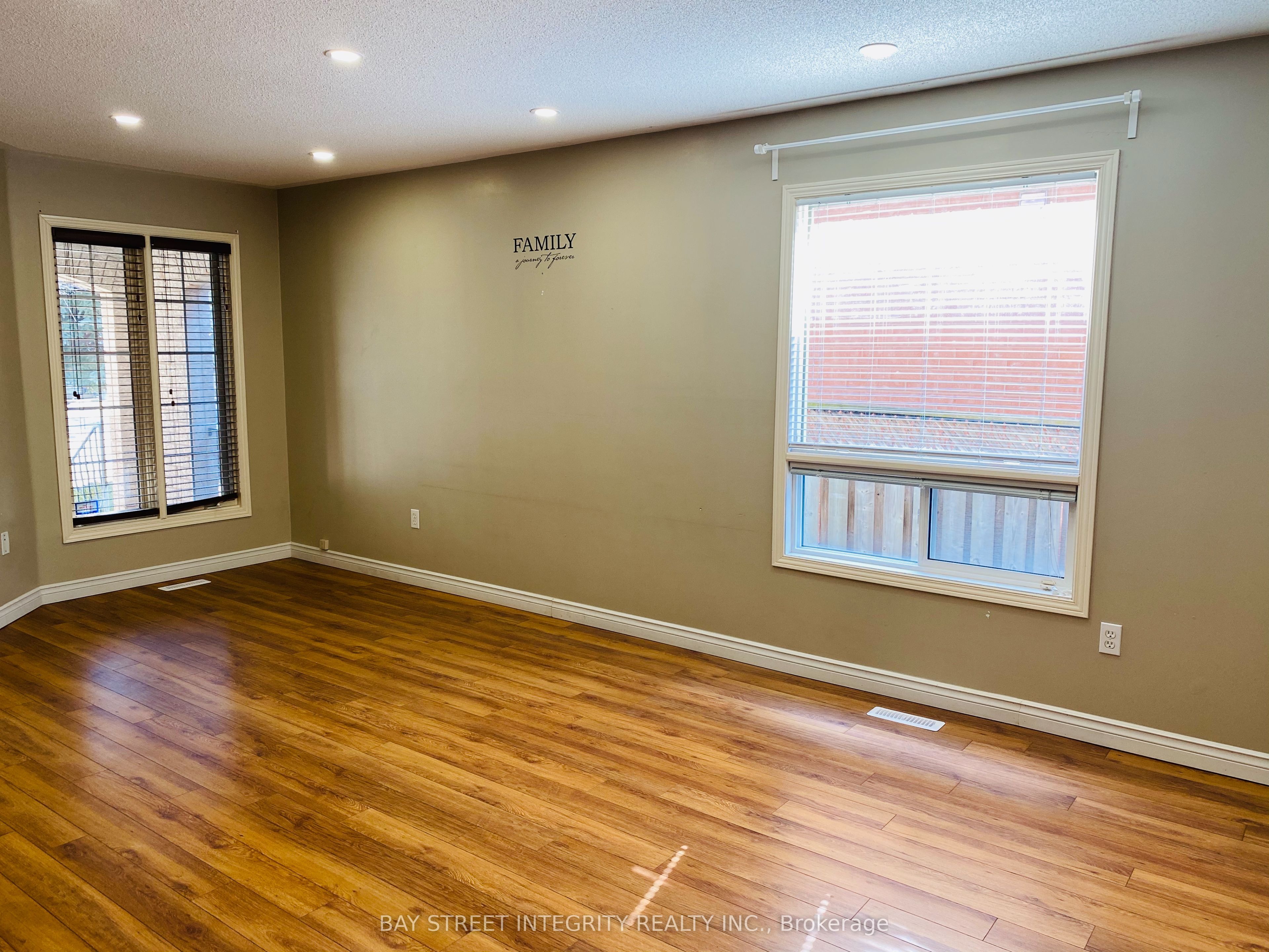 Additional image 3 of 2087 Golden Orchard Trail, Oakville, ON, L6M 3W8