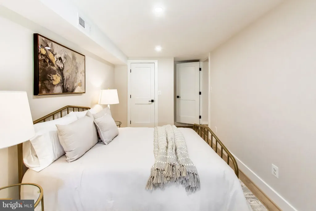 Additional image 34 of 3527 Hertford Place NW, Washington, DC 20010