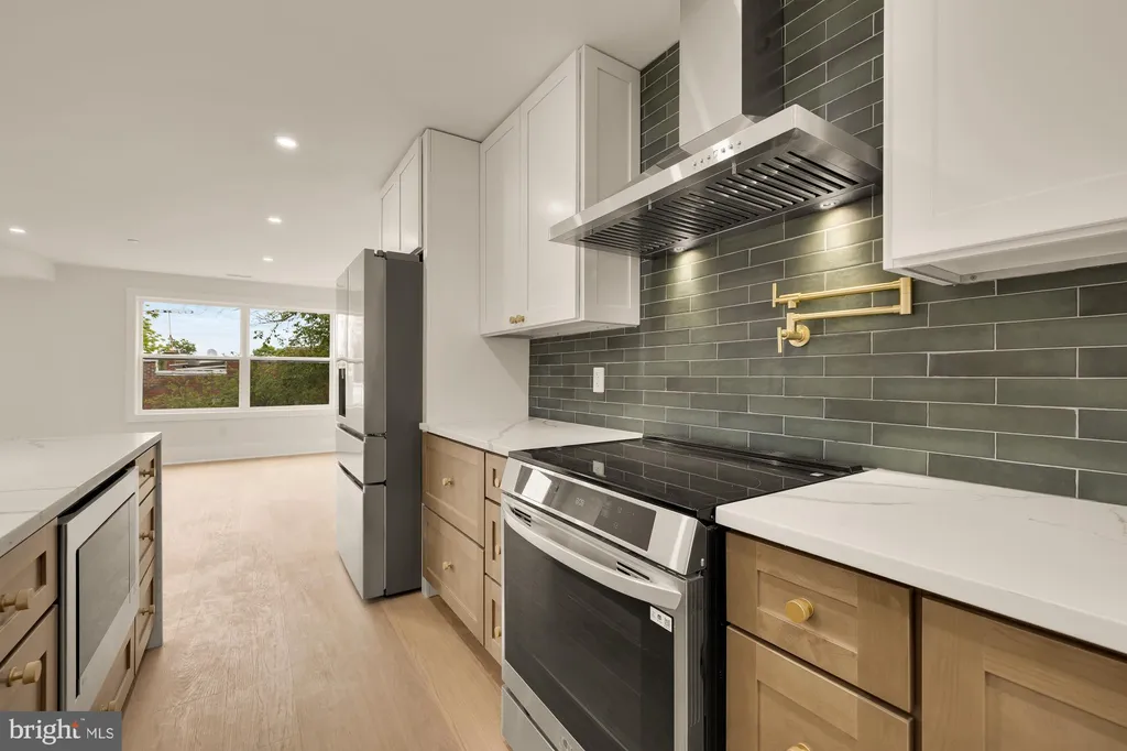 Additional image 7 of 5703 9th Street NW Unit 2, Washington, DC 20011