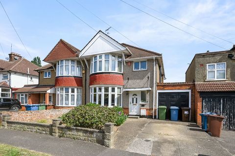 Manor Way, North Harrow HA2