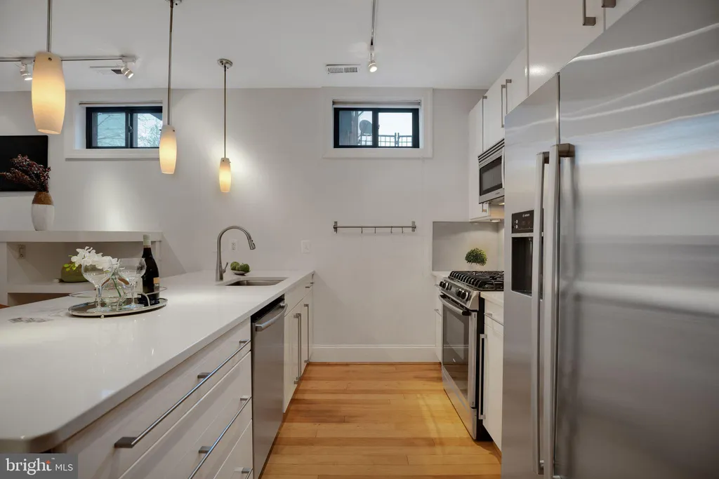 Additional image 10 of 2106 10th Street NW Unit 1, Washington, DC 20001