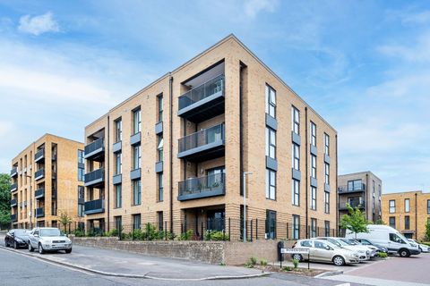 Bowen Drive, Charlton, London SE7
