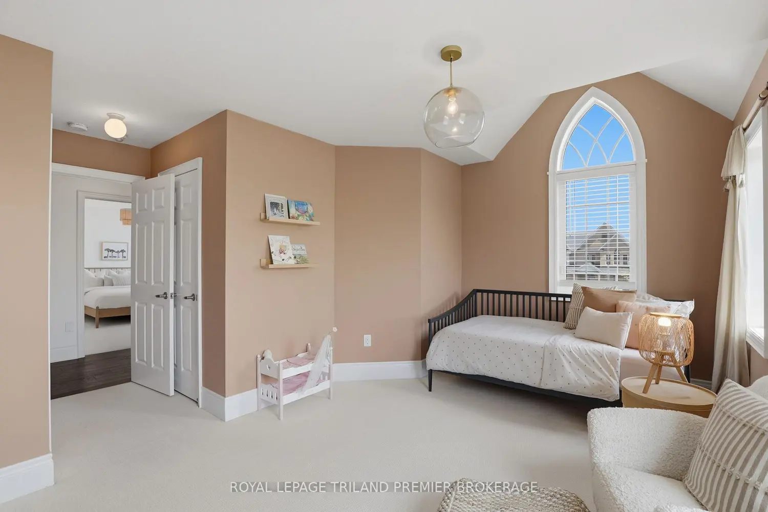 Additional image 11 of 201 Dorchester Court