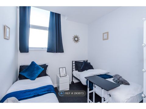 The Study, Salford M6