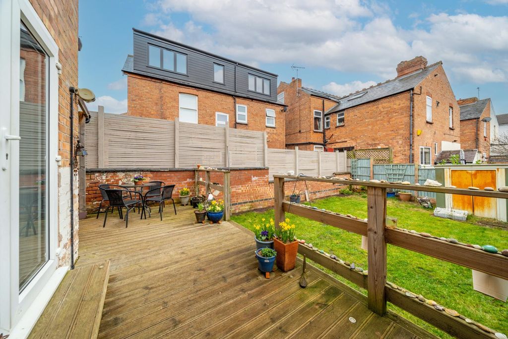 Additional image 20 of 4 bed semi-detached house for saleHardwick Grove, West Bridgford NG2